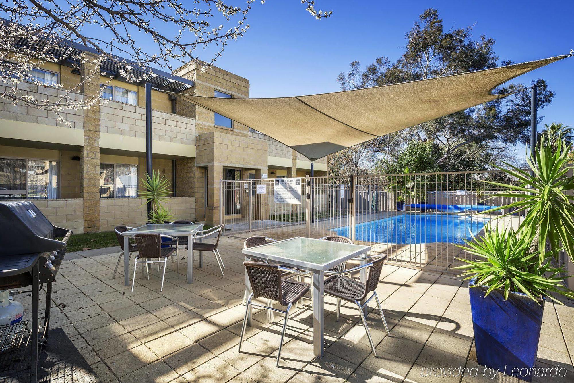 Quest Wagga Wagga Aparthotel Exterior photo
