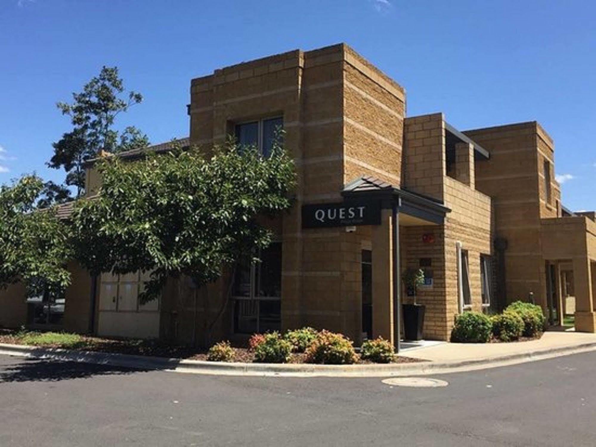 Quest Wagga Wagga Aparthotel Exterior photo