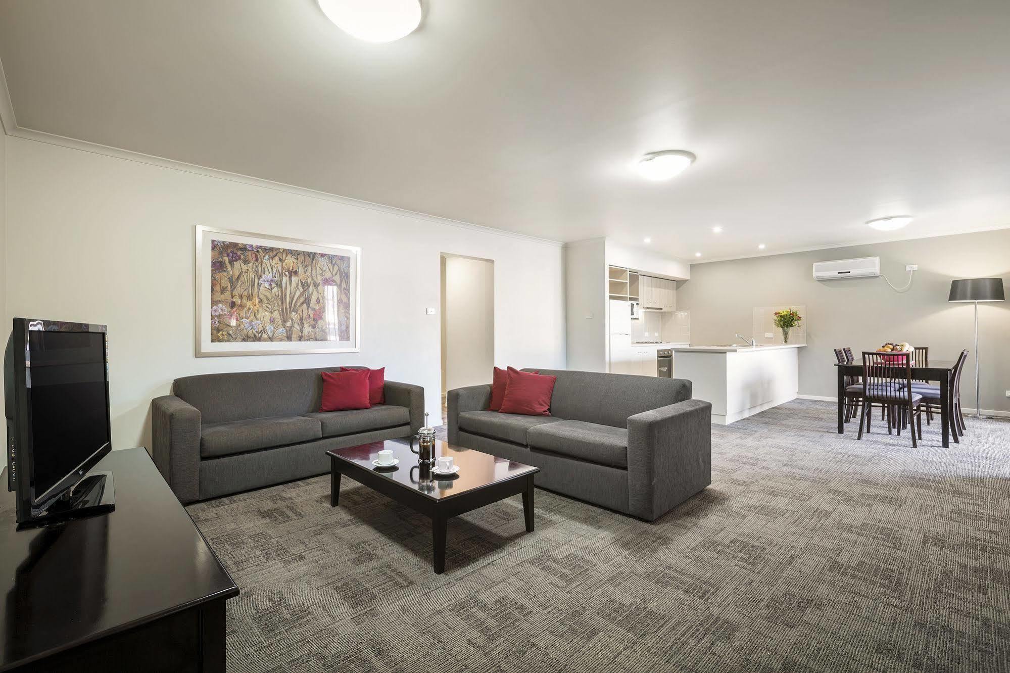 Quest Wagga Wagga Aparthotel Exterior photo
