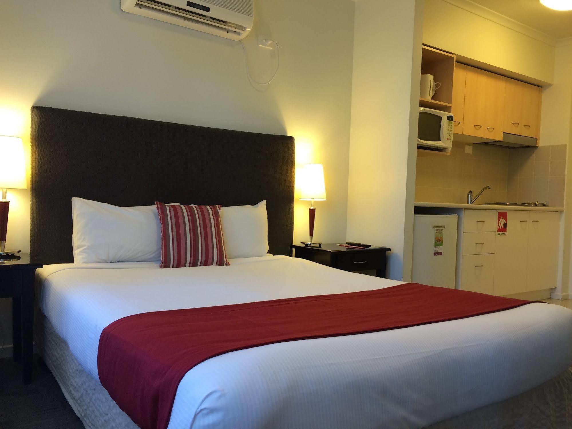 Quest Wagga Wagga Aparthotel Exterior photo