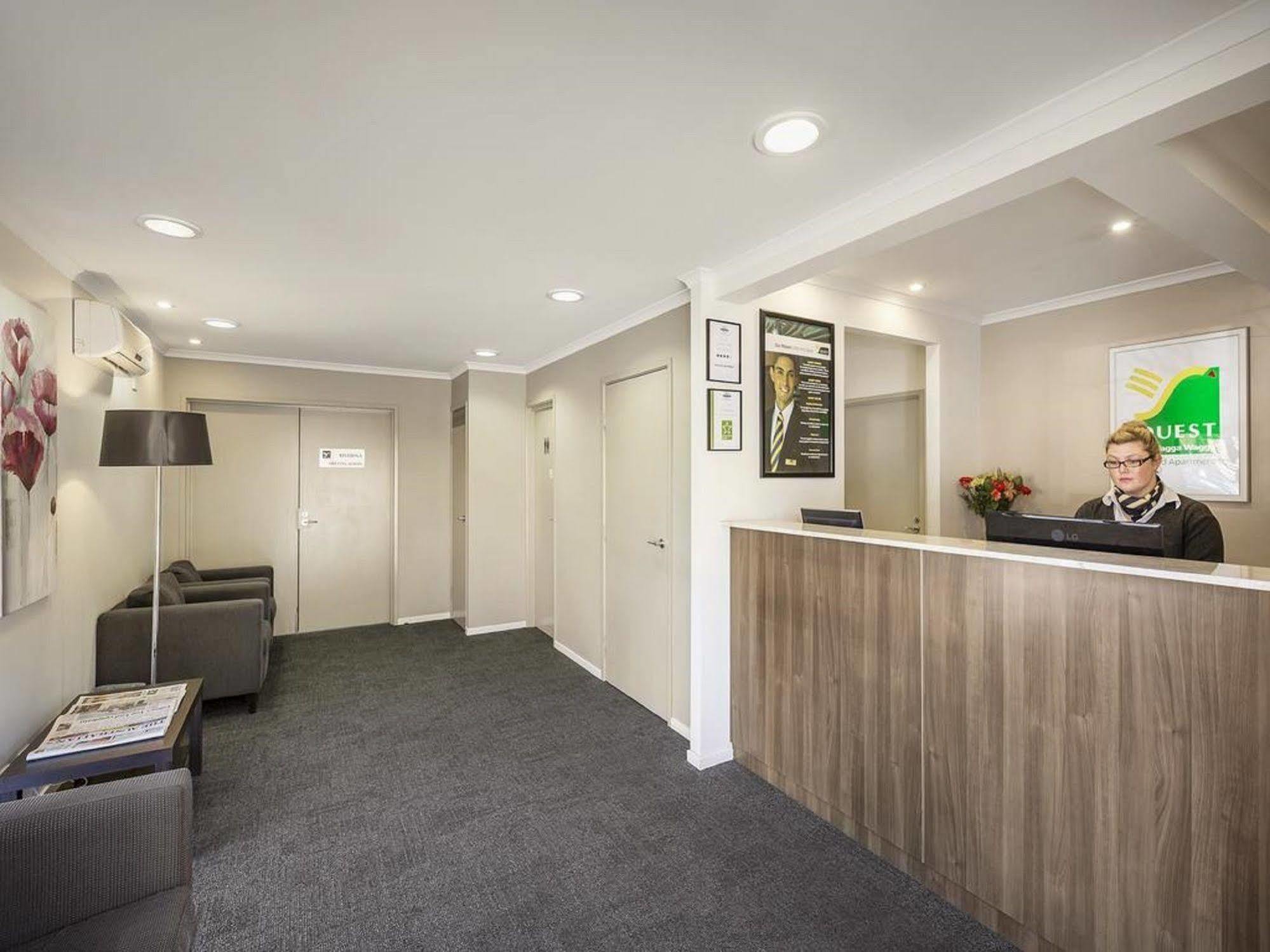 Quest Wagga Wagga Aparthotel Exterior photo